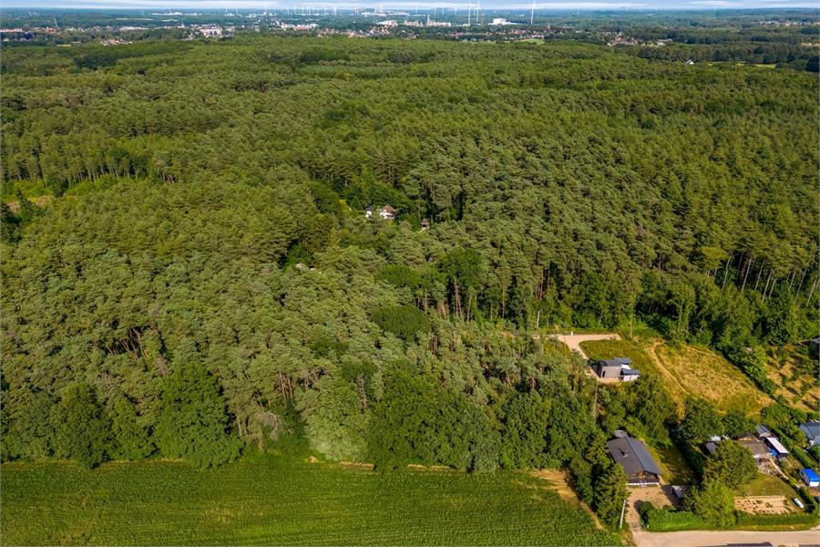 Uiterst rustig, perceel van 10a 81ca voor recreatieverblijf, nabij de groene bossen van Gerhagen