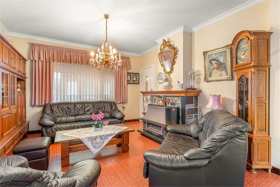 Te renoveren eengezinswoning met 3 slaapkamers