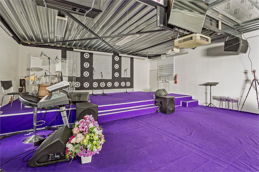 Bedrijfshal te koop in Geel via overdracht van aandelen