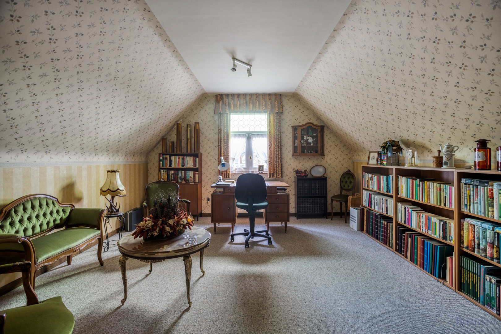 Ruime gezinswoning op perceel van 14a 16ca te koop in Tessenderlo