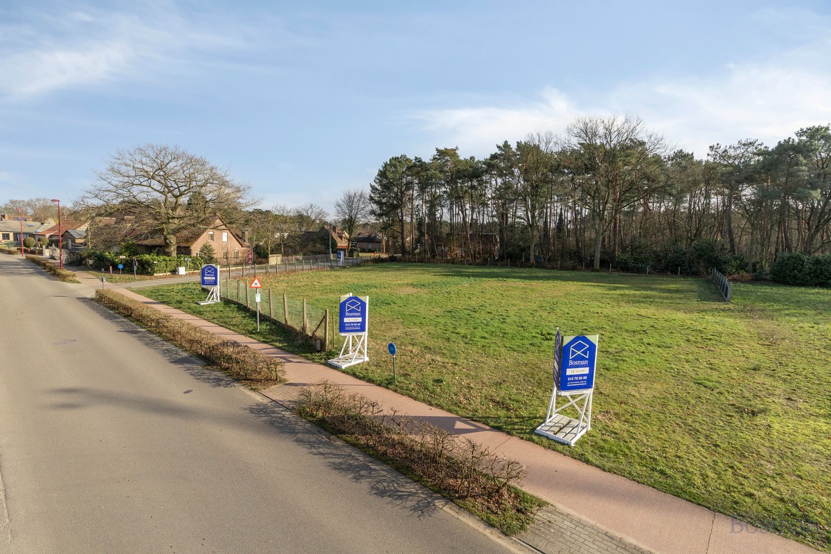 Afbeelding Projectgrond met 3 bouwloten voor open en halfopen bebouwing in O.-L.-V.- Olen - Bosman Vastgoed