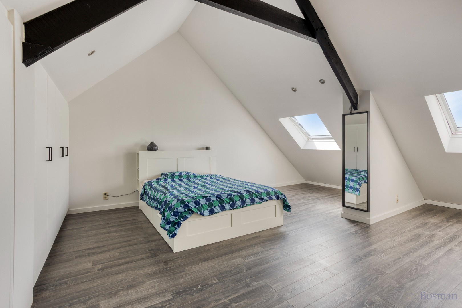 Gerenoveerde hoeve te koop op perceel van 14a 87ca in Laakdal