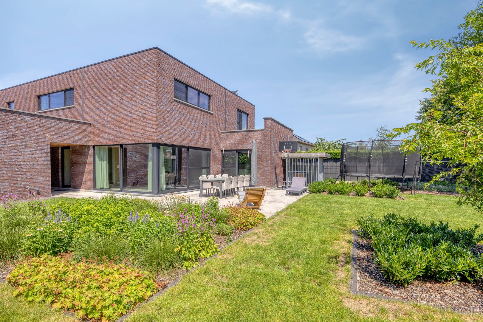 Energiezuinige woning geschikt voor vrij beroep te koop in Mol