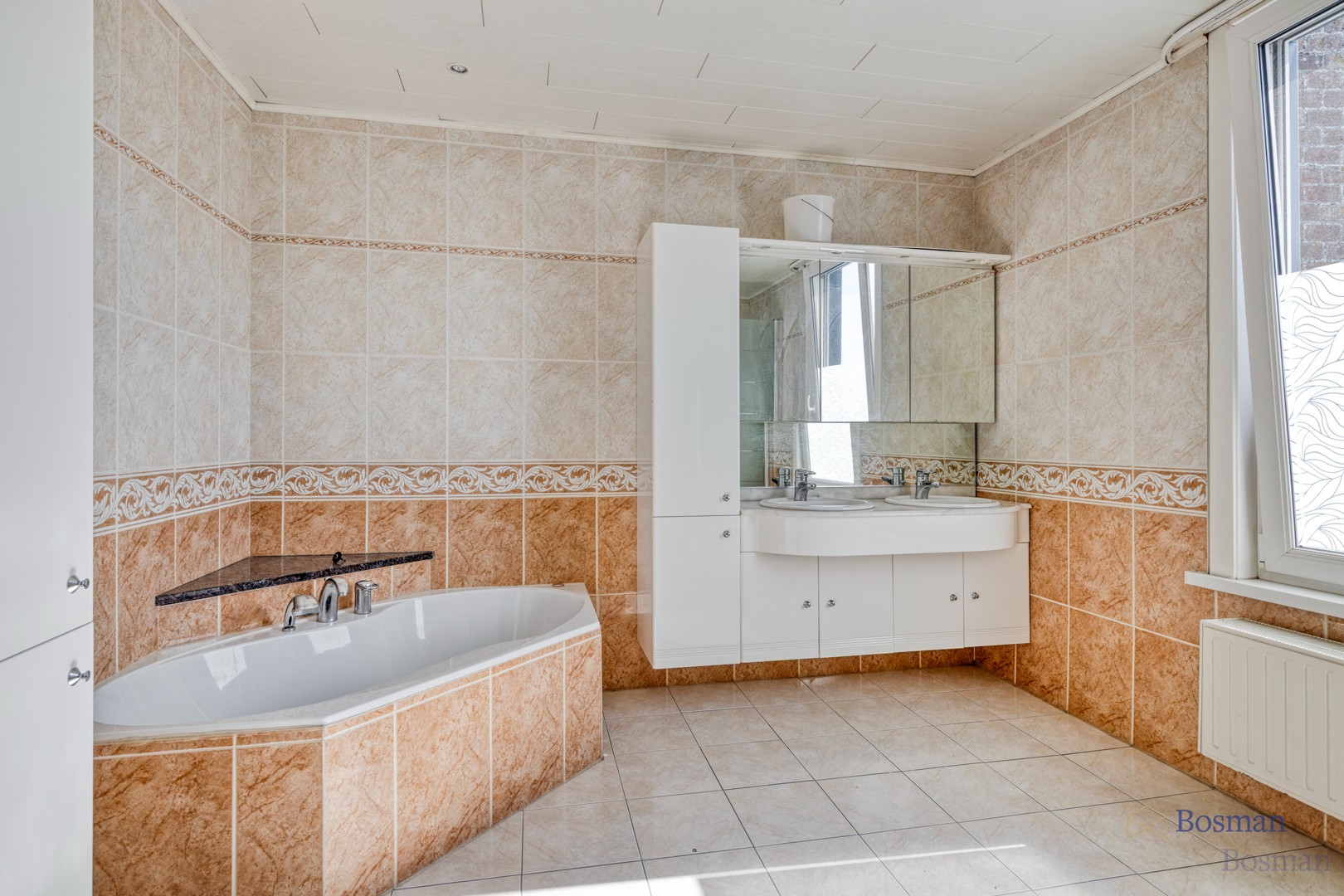 Handelspand met woonst (315m²) te koop in Ham
