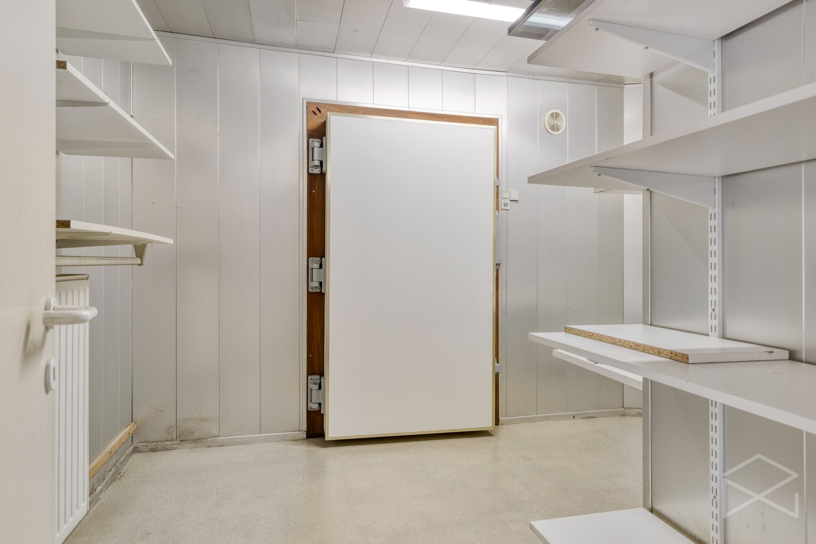 Ruime woning met mogelijkheid voor handel en/of vrij beroep te koop in Ham