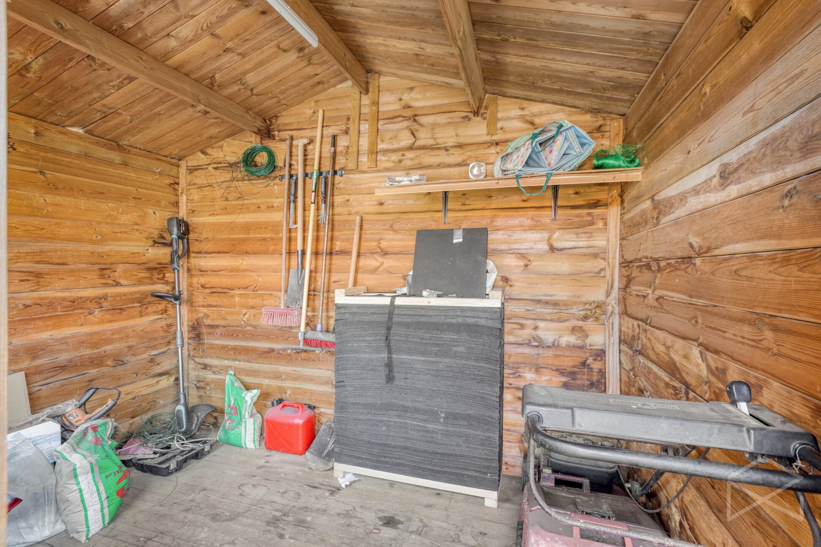 Halfopen bebouwing te koop